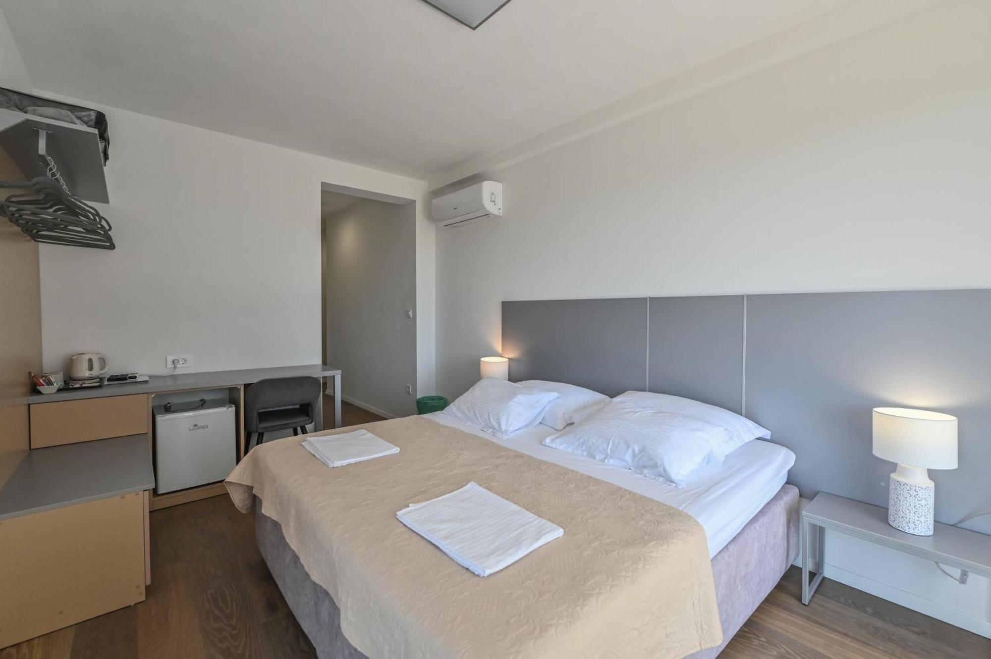 Villa Cala, Hotel Rooms&Apartments Novalja Eksteriør bilde