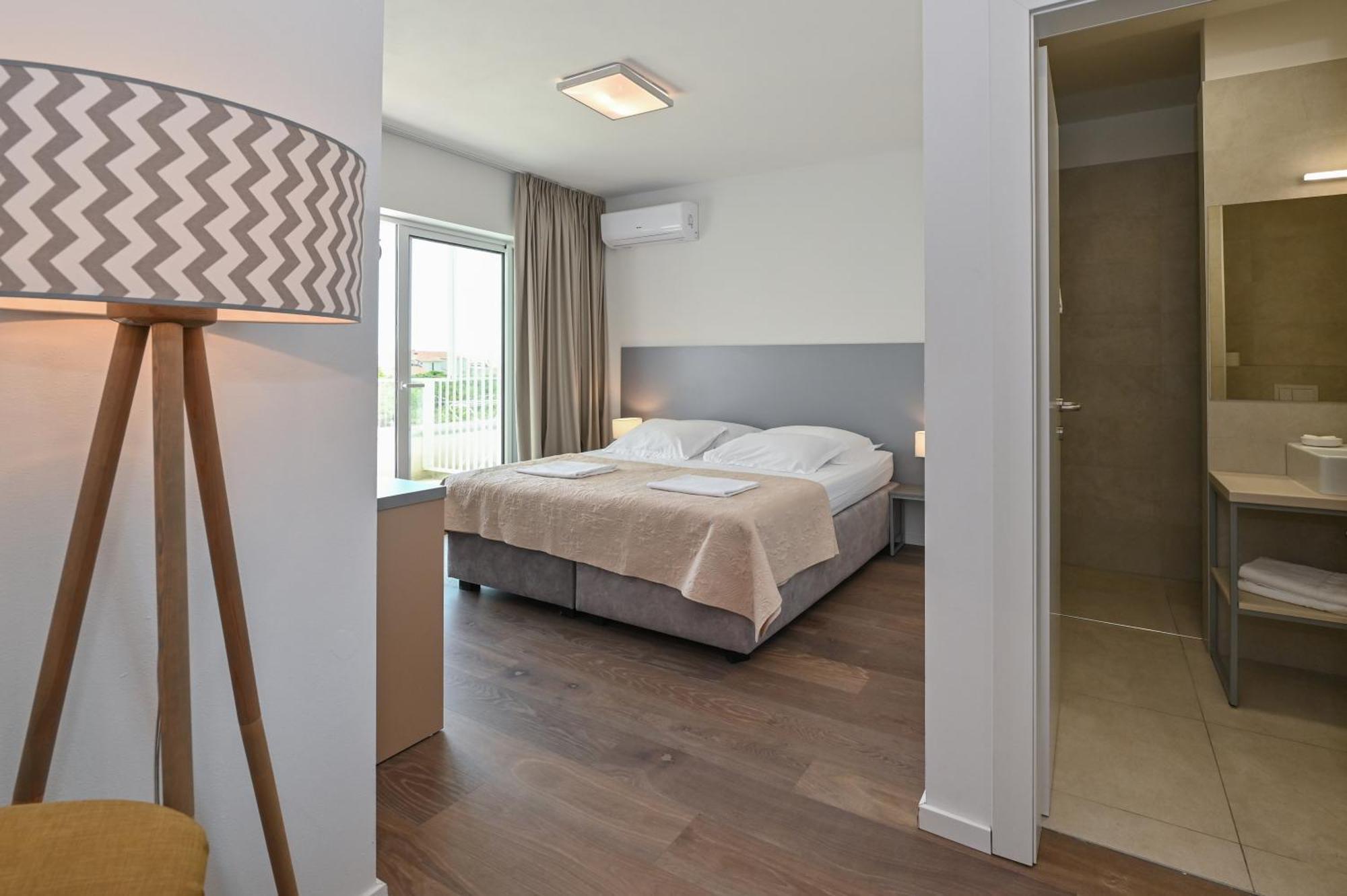 Villa Cala, Hotel Rooms&Apartments Novalja Eksteriør bilde